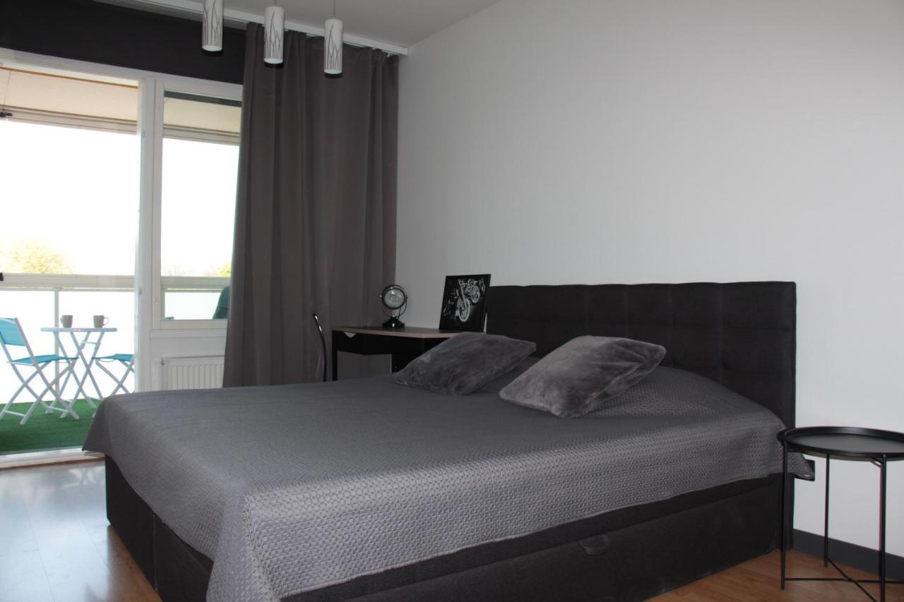 New Modern 4-Room Apartment With Big Balcony And Undeground Parking In Center Of Tallin Zewnętrze zdjęcie