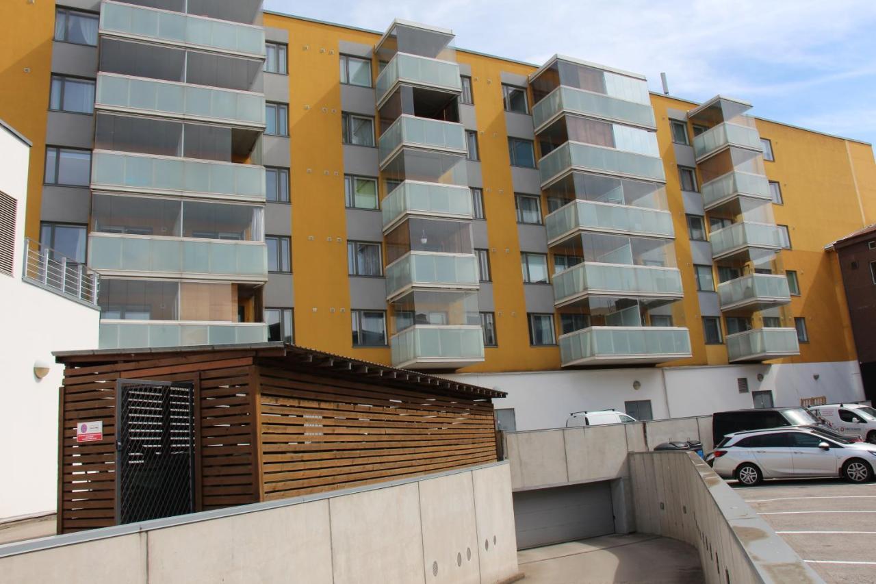 New Modern 4-Room Apartment With Big Balcony And Undeground Parking In Center Of Tallin Zewnętrze zdjęcie