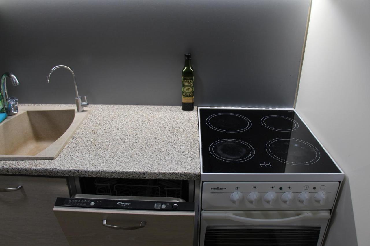 New Modern 4-Room Apartment With Big Balcony And Undeground Parking In Center Of Tallin Zewnętrze zdjęcie